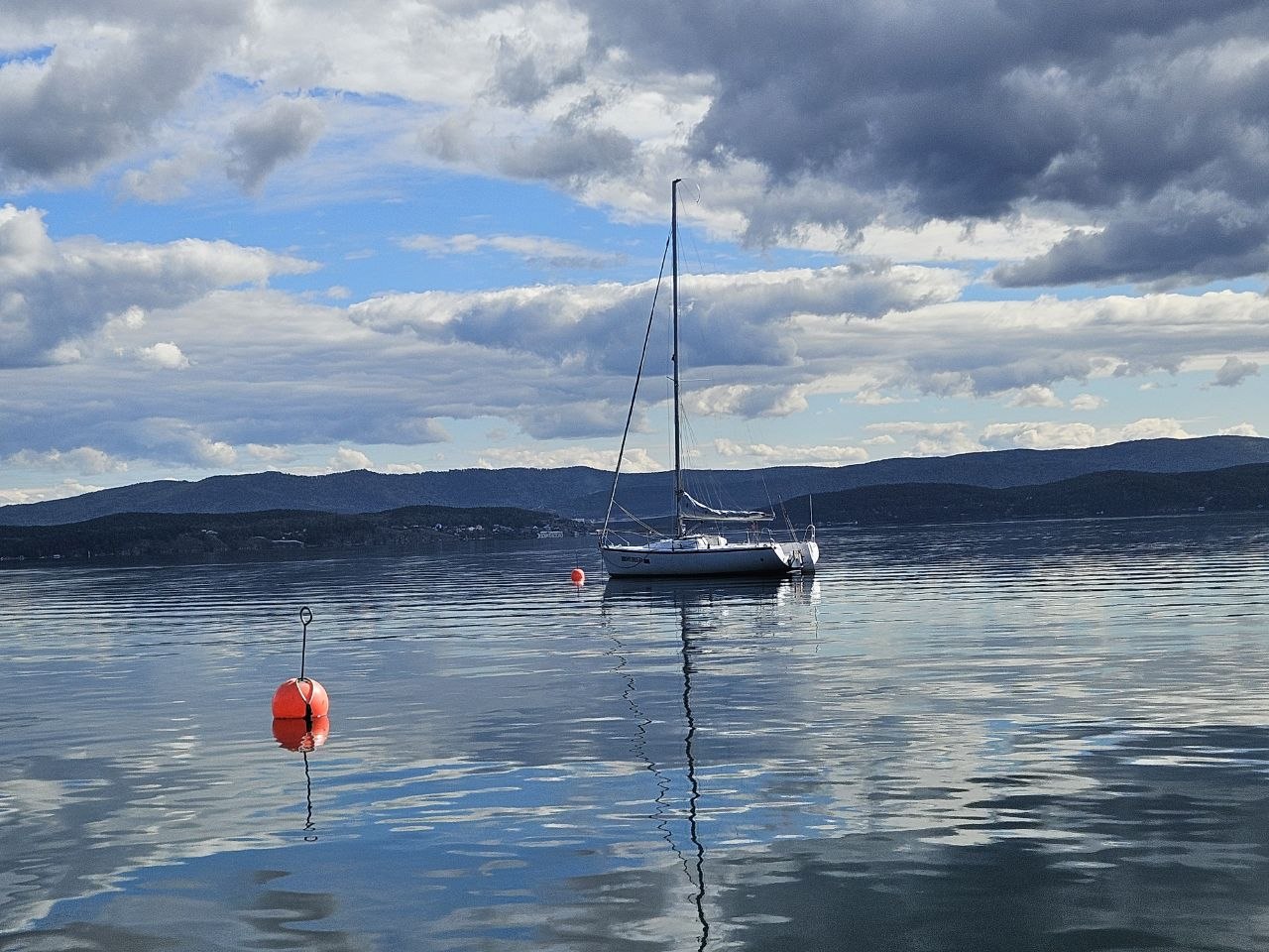 Тургойак и уральский пейзаж, с которого начиналось вдохновение проекта.